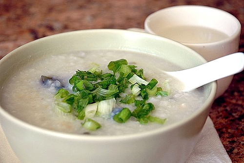 Dân dã từ cá nục nấu cháo